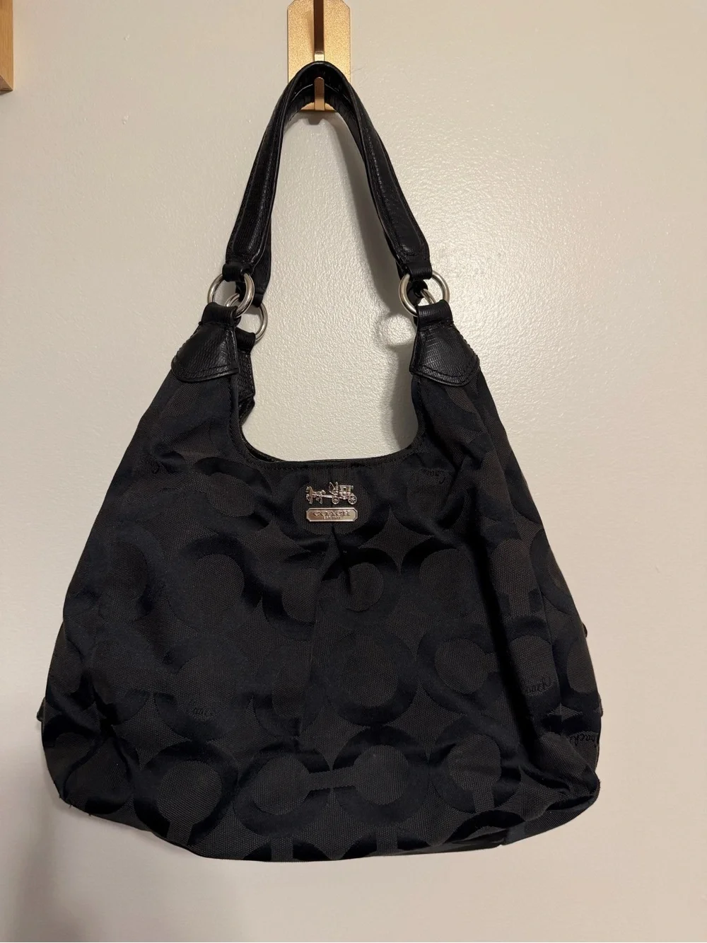 VTG Coach Madison Maggie Hobo Sleek Black Sateen w Op Art Red Interior